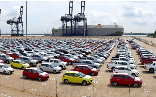 Việt Nam chi hơn 2,4 tỷ USD để nhập khẩu ô tô