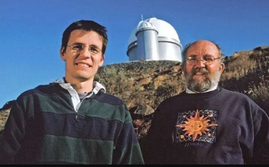 Tìm thấy ngoại hành tinh đầu tiên giúp hai nhà thiên văn học đoạt giải Nobel Vật lý