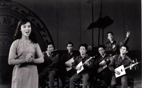 Người nghệ sĩ cống hiến tuổi thanh xuân cho đất nước