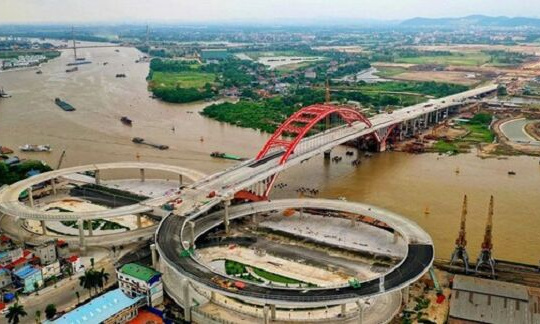 Thông xe cầu vòm 2.000 tỷ đồng tại Hải Phòng