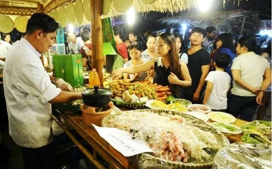 Việt Nam lọt top 5 về thức ăn đường phố ngon nhất thế giới