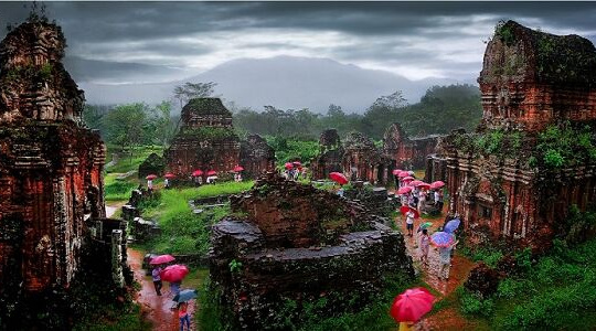 Bảo vệ di sản bằng tình yêu và ý thức cộng đồng