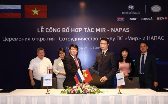 Việt Nam và Nga hợp tác kết nối hệ thống thanh toán thẻ nội địa