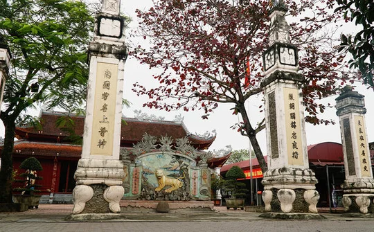 Đền Ông Hoàng Mười Nghệ An - Đặc sắc một ngôi đền linh thiêng