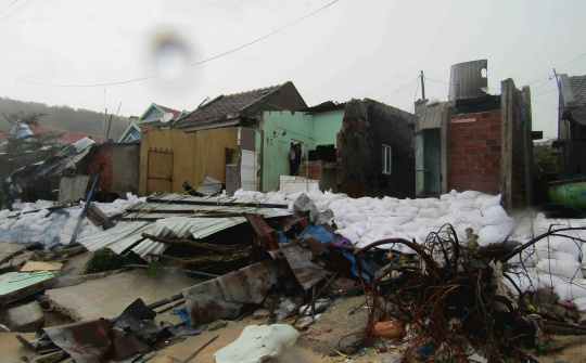 Các tỉnh Nam Trung Bộ; thiệt hại nặng nề sau Bão số 5