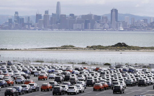 Ngành công nghiệp ôtô thế giới đứng trước nguy cơ mất 700 tỷ euro