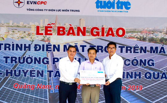 Quảng Nam: Đưa vào sử dụng hệ thống điện mặt trời áp mái tại 02 trường miền núi