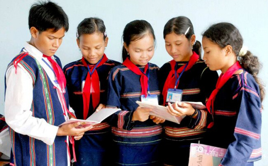 Tuyên dương học sinh, sinh viên, thanh niên dân tộc thiểu số xuất sắc, tiêu biểu