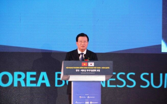 Phó Thủ tướng Chính phủ Trịnh Đình Dũng: Hãy đến Việt Nam để tạo ra các sản phẩm 4.0