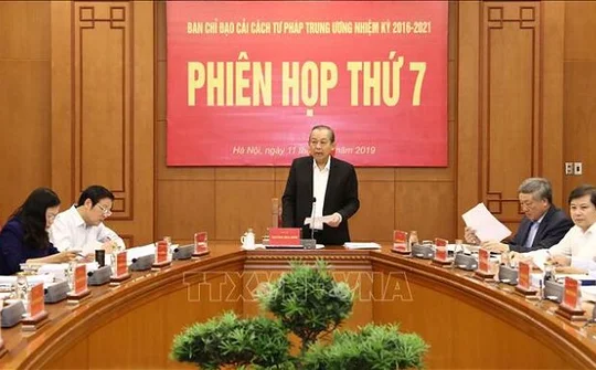 Xây dựng nền tư pháp trong sạch, vững mạnh, dân chủ, nghiêm minh
