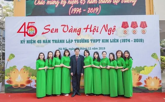 Trường THPT Kim Liên(Hà Nội): 45 năm Sen Vàng hội ngộ