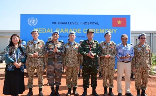 Các 'sứ giả' hòa bình Việt Nam đón nhận phần thưởng cao quý của LHQ