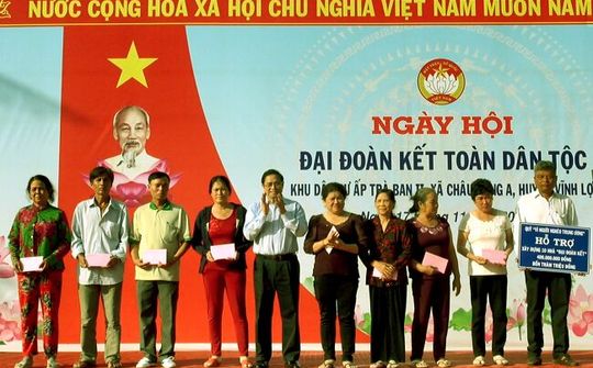 Các đồng chí lãnh đạo Trung ương dự Ngày hội Đại đoàn kết