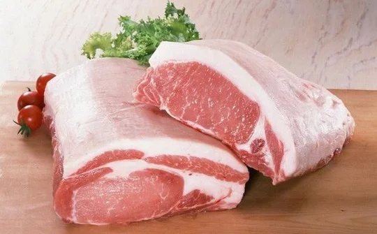 Xem xét nhập khẩu thịt lợn bảo đảm  nguồn cung-cầu trong nước
