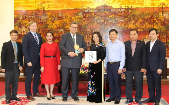 Chủ tịch UBND tỉnh Bắc Ninh Nguyễn Hương Giang tiếp Đại sứ Phần Lan