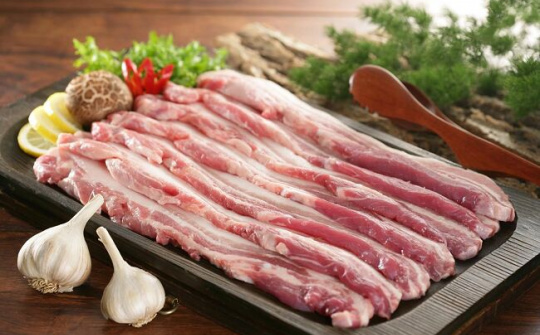 Đồng bộ các giải pháp bảo đảm cân đối cung cầu mặt hàng thịt lợn