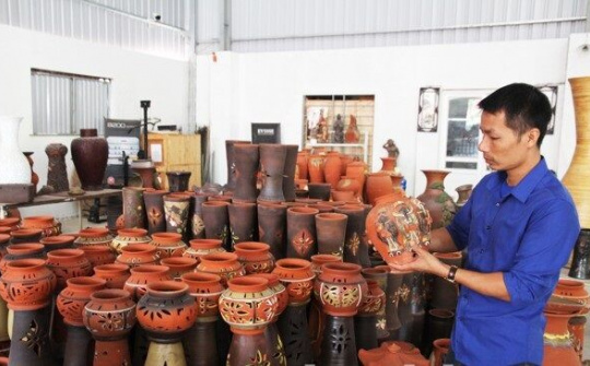 Người giữ lửa cho làng gốm Phù Lãng Bắc Ninh