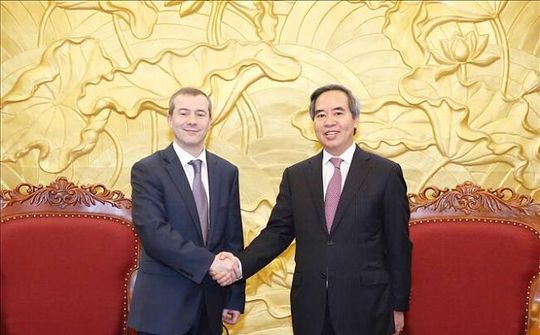 Trưởng ban Kinh tế Trung ương tiếp Chủ tịch Ban Lãnh đạo ngân hàng IBEC