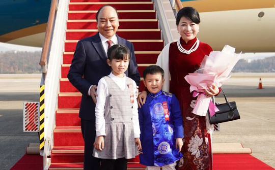 Lễ đón chính thức Thủ tướng Nguyễn Xuân Phúc tại Thủ đô Seoul, Hàn Quốc