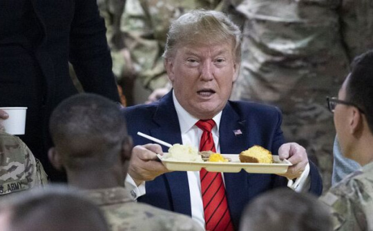 Tổng thống Mỹ bất ngờ thăm Afghanistan nhân dịp lễ Tạ ơn