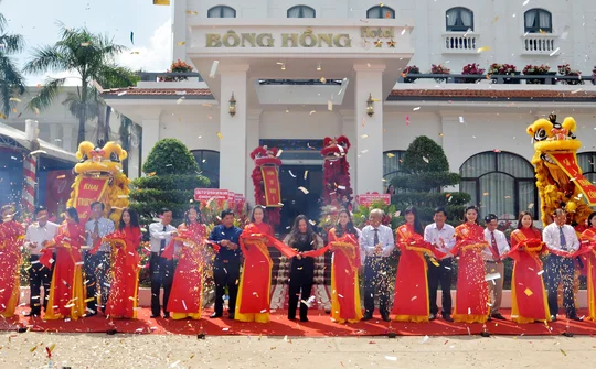 Khách sạn Bông Hồng - Công ty CP Du lịch Đồng Tháp:  "Lột xác" sau 5 năm tái cấu trúc
