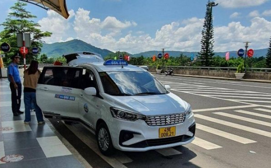 Phó Chủ tịch VATA: Taxi chở khách tính giá trọn gói là không phù hợp