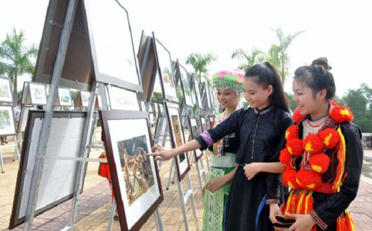 Cuộc chiến” giữ gìn Chân, Thiện, Mỹ trong văn học - nghệ thuật