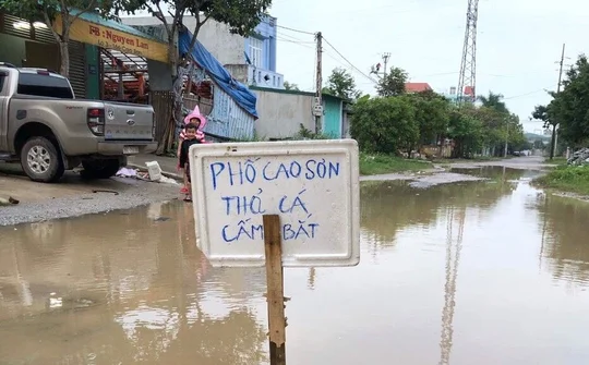 TP Thanh Hóa: Người dân  khốn đốn vì đường giao thông xuống cấp nghiêm trọng