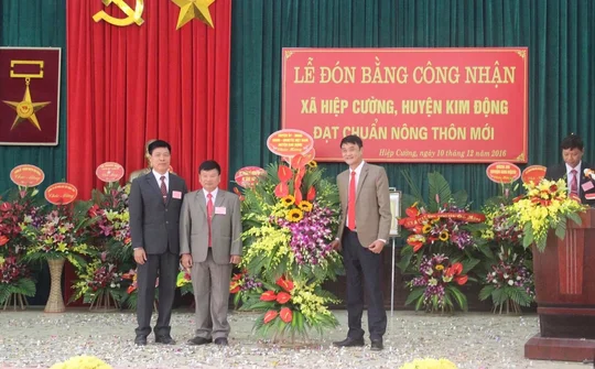 “Cái tình của những người con quê hương sâu nặng quá”