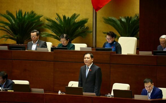 Phiên chất vấn đầu tiên diễn ra sôi nổi