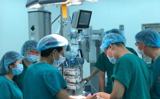 BV Chợ Rẫy cắt thành công khối u “khủng” đầu tiên tại Việt Nam