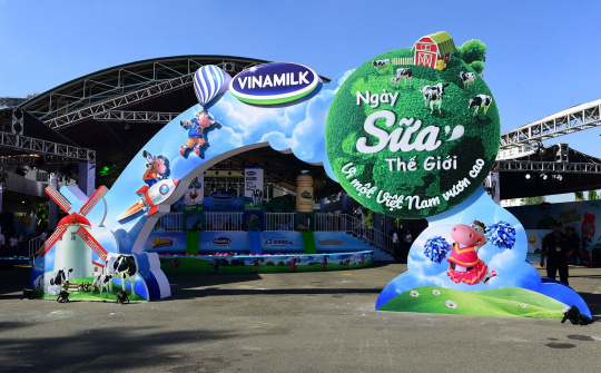 Công ty Cổ phần Sữa Việt Nam (Vinamilk) thông cáo về nguồn nguyên liệu để sản xuất các sản phẩm sữa.