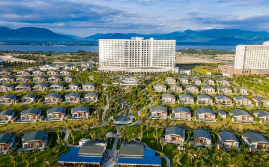 Khai trương khu nghỉ dưỡng Movenpick Resort Cam Ranh và Radisson Blu Resort Cam Ranh