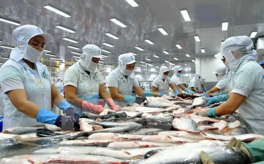Tổng kim ngạch xuất nhập khẩu hàng hóa 11 tháng ước đạt 473,73 tỷ USD