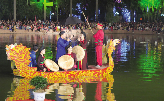 Ấm lòng người nghe câu hát đêm đông tại Bắc Ninh