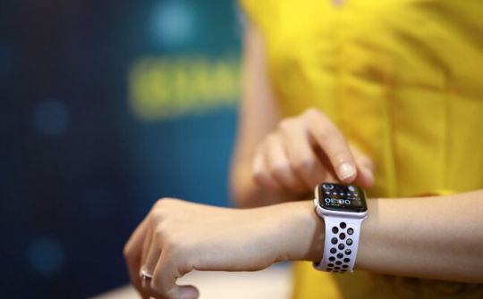 Nhà mạng đầu tiên tại Việt Nam cung cấp eSIM trên Apple Watch