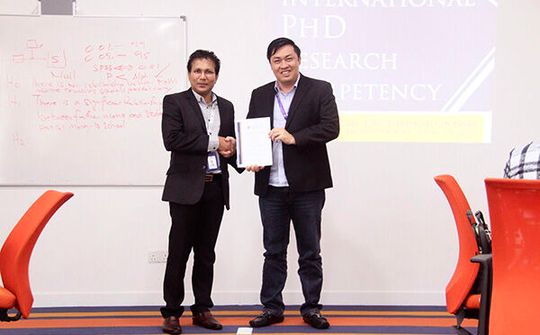 Phó Chủ tịch VFF bảo vệ thành công luận án Tiến sĩ tại Đại học danh tiếng Malaysia