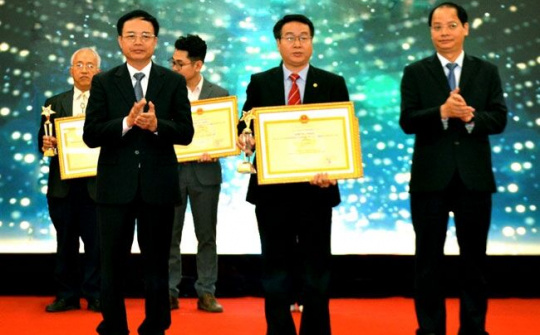 Trao danh hiệu sản phẩm công nghiệp chủ lực Hà Nội năm 2019