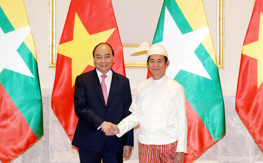 Thủ tướng Nguyễn Xuân Phúc hội kiến với Tổng thống Myanmar