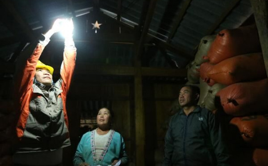 Công ty Điện lực Điện Biên: Hành trình đưa điện về thôn bản vùng cao huyện Mường Nhé