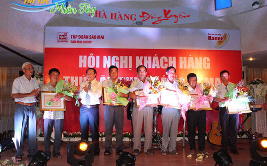 Câu chuyện “Cá & kiến” trong kinh doanh