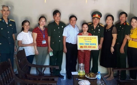 Để phần nào vơi bớt những nỗi đau...