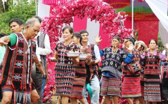 Lễ hội Aza Koonh được công nhận Di sản văn hóa phi vật thể quốc gia