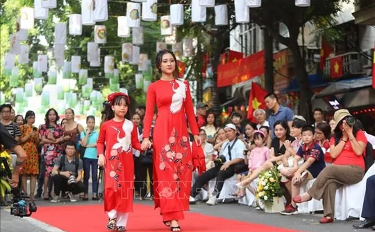 Cần lan tỏa giá trị văn hóa ra thế giới