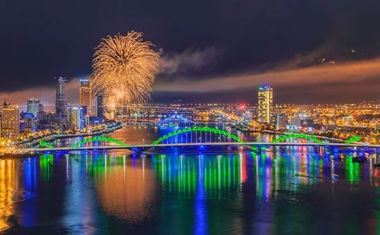 Tản mạn du lịch đêm Đà Nẵng