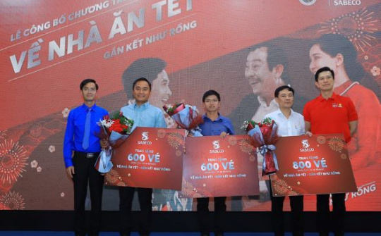 SABECO tặng 2.000 vé máy bay và vé xe cho người lao động về nhà ăn Tết