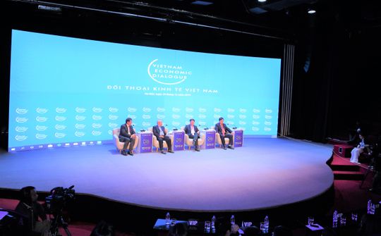 Đối thoại Kinh tế Việt Nam 2020: Dự báo diễn biến kinh tế, giải pháp quản trị doanh nghiệp
