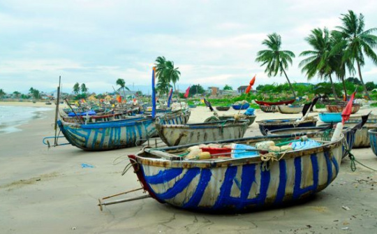 Làng nước mắm Nam Ô: Băn khoăn với thềm di sản?