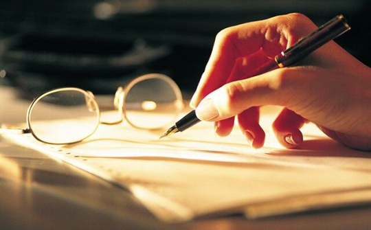 Nâng cao vai trò định hướng của phê bình văn học, nghệ thuật