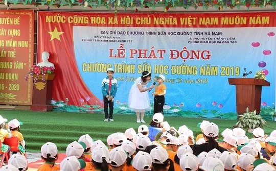 13 vạn trẻ em Hà Nam được thụ hưởng chương trình sữa học đường